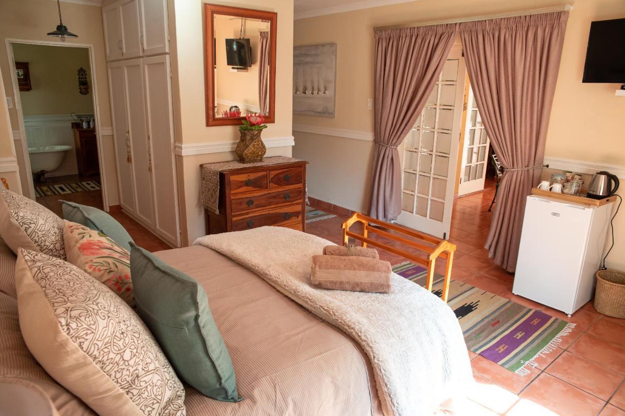 Roses&Pebbles B&B Guest House Klerksdorp Extérieur photo